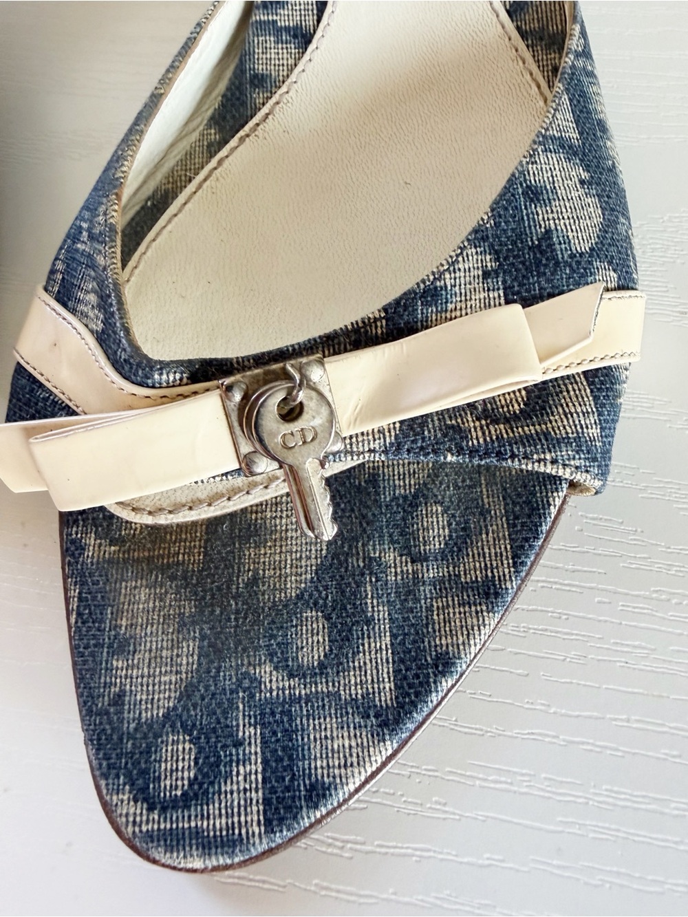 Vintage Christian Dior Oblique Lock & Key Mule Kitten Heels EU 39 - Picture 4 of 16